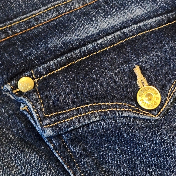 EUC H&M & Denim Jeans Shorts Folded Hem Size 8 - Picture 4 of 9